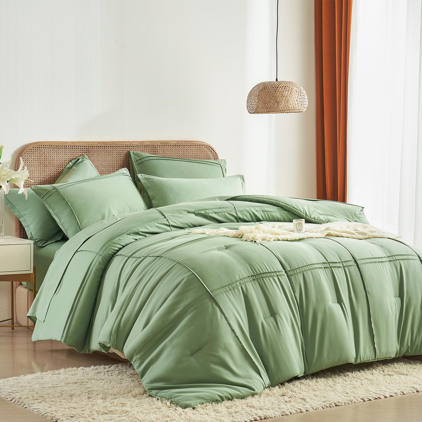 Yogeneg Grid Pinch Pleat Twin Full Queen King Comforter Set