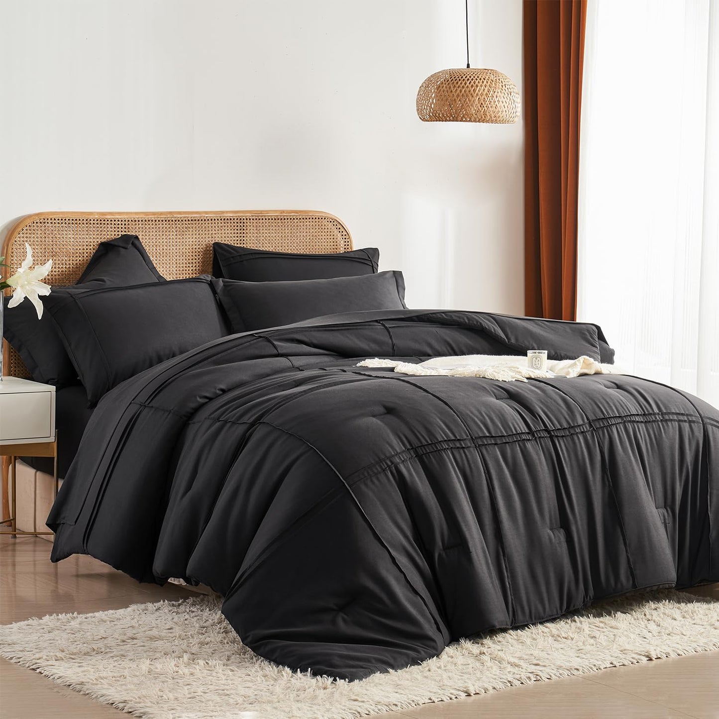 Yogeneg Grid Pinch Pleat Twin Full Queen King Comforter Set