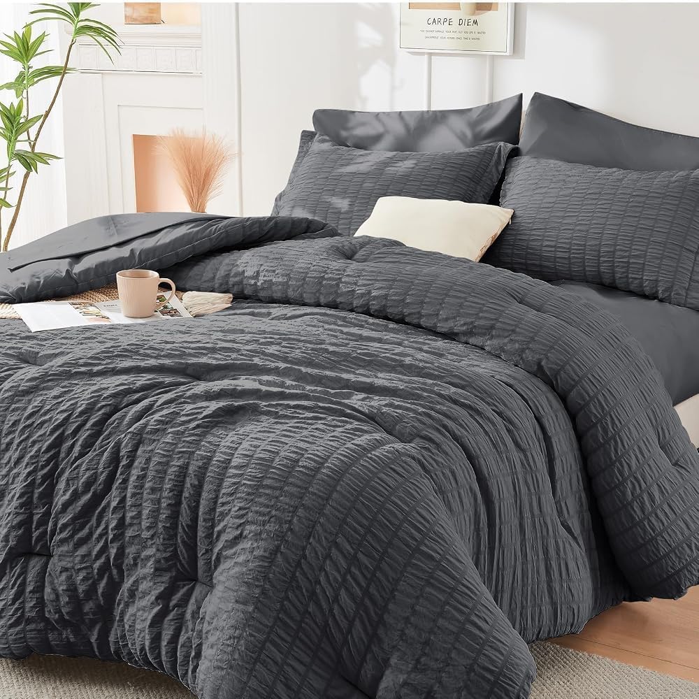 Seersucker Comforter Set 7 Piece All Season Bed in a Bag Bedding Set