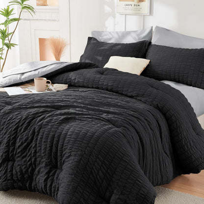 Seersucker Comforter Set 7 Piece All Season Bed in a Bag Bedding Set