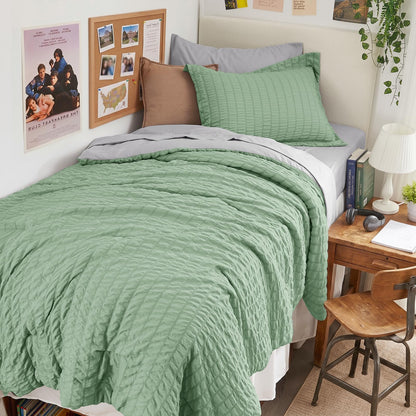 Seersucker Comforter Set 7 Piece All Season Bed in a Bag Bedding Set