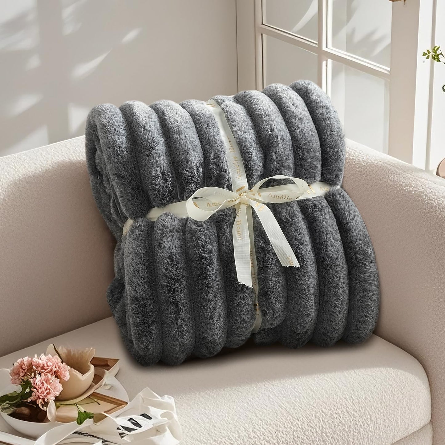 Amélie Home Jacquard Stripe Faux Fur Throw Blanket