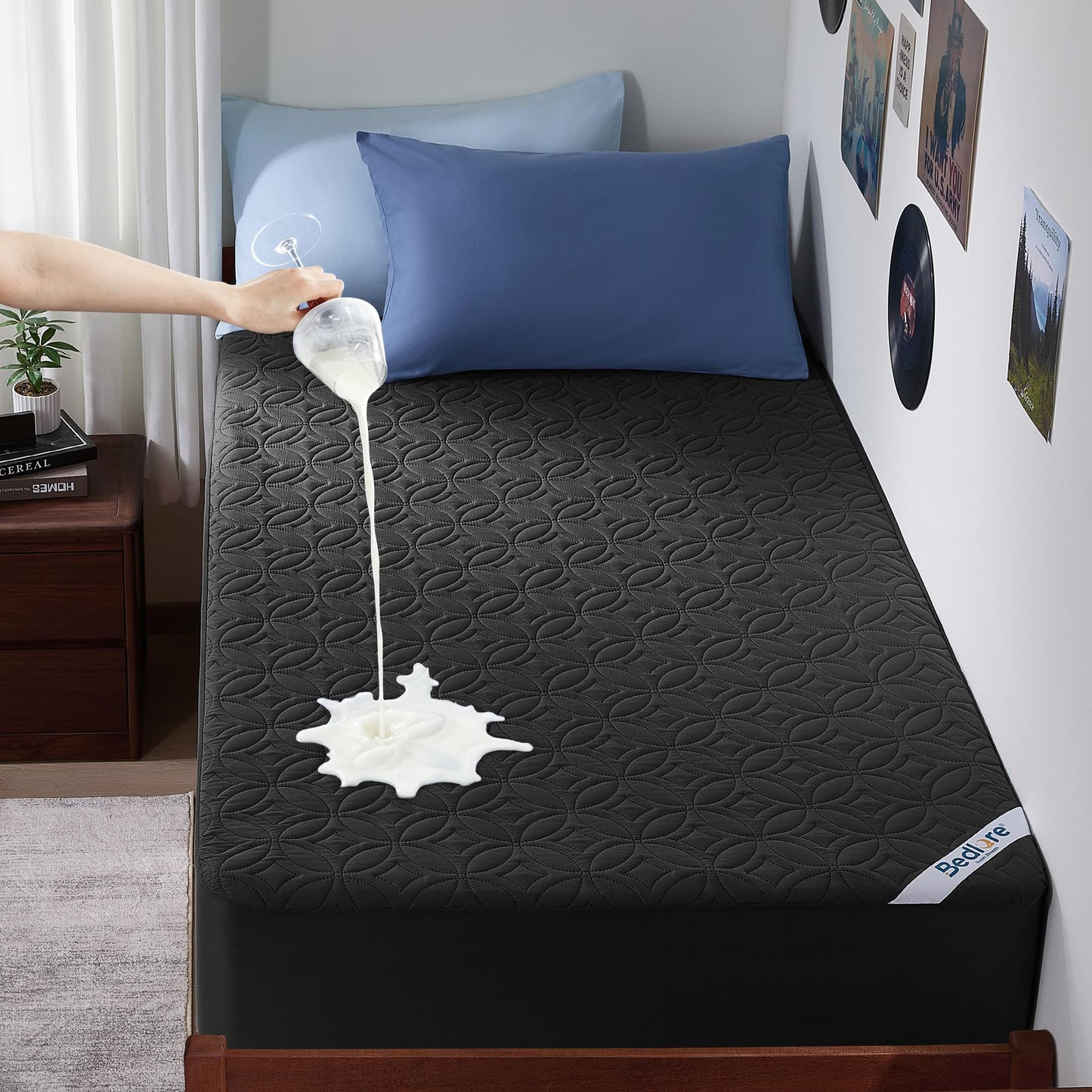 Quilted Waterproof Mattress Protector Deep Pocket Breathable Fitted Mattress Cover