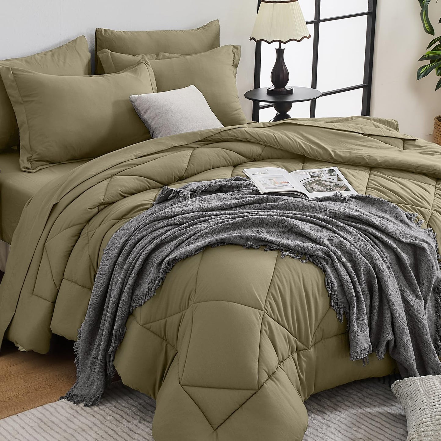 Comforter Set 7 Piece Bed in a Bag All Season Down Alternative Bedding
