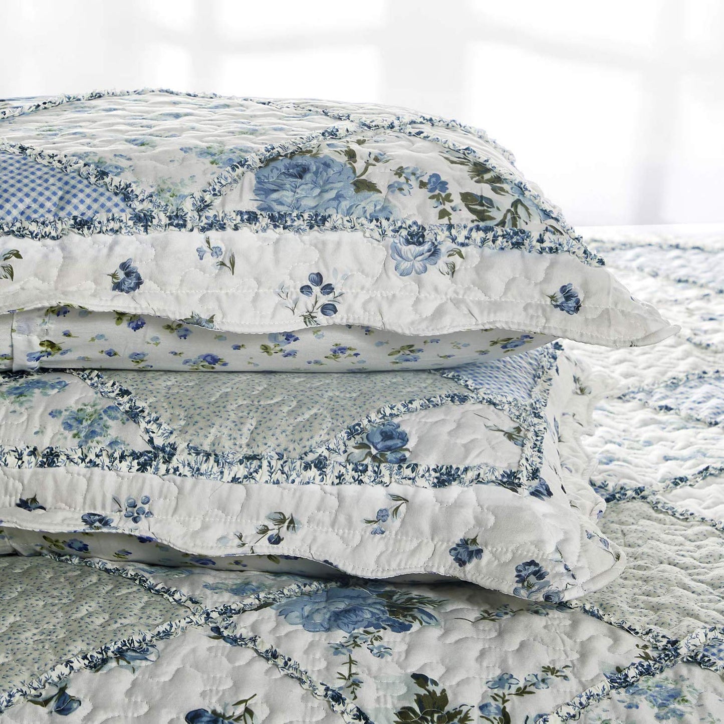 Patchwork Quilt Set Reversible 3 Piece Lightweight Floral Coverlet Bedding