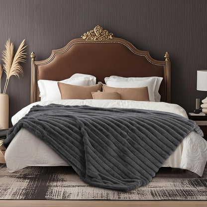 Amélie Home Jacquard Stripe Faux Fur Throw Blanket