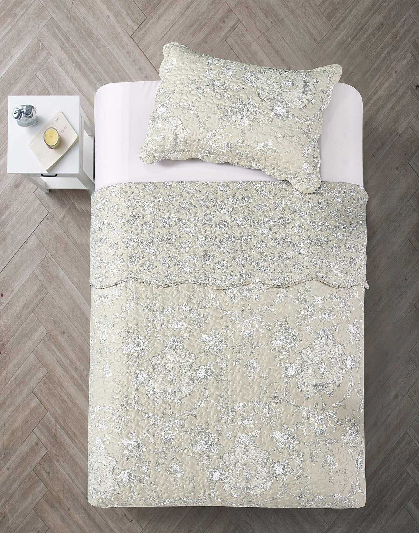 Patchwork Quilt Set Reversible Lightweight All Season Coverlet Bedding