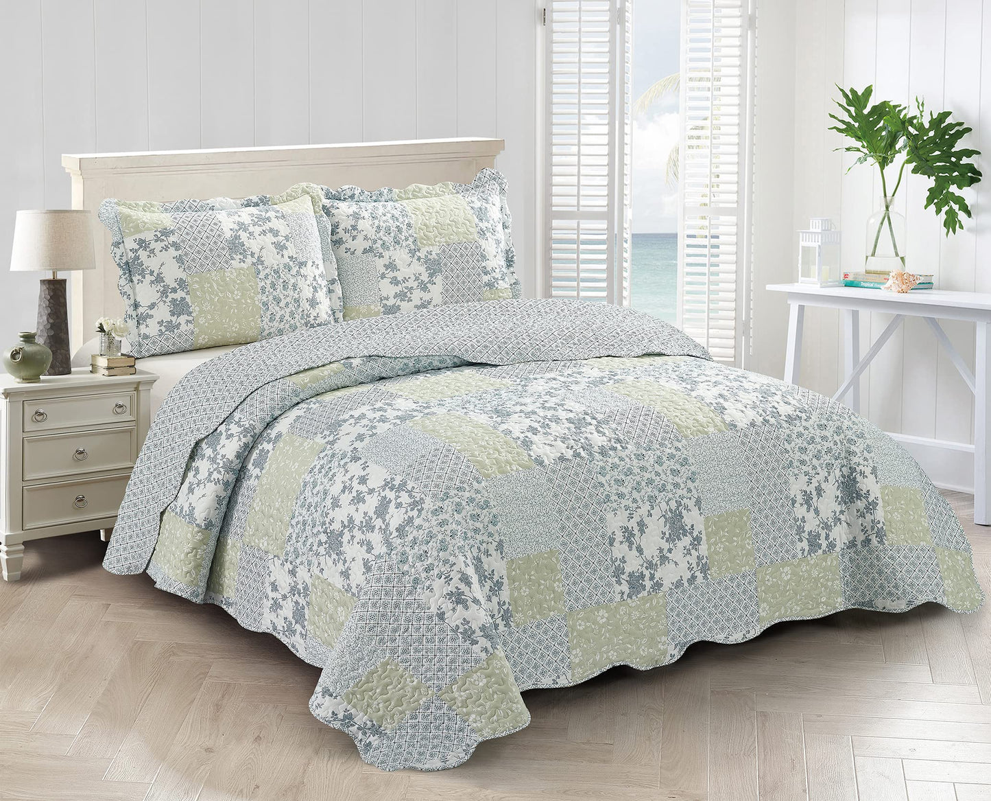 Patchwork Quilt Set Reversible Lightweight All Season Coverlet Bedding